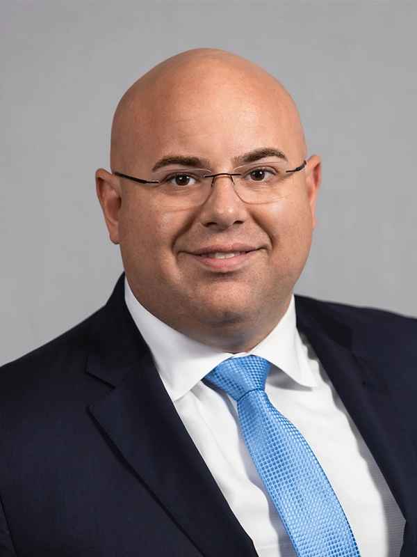 Thomas Collins, Senior Vice President & Private Wealth Management at Capital Wealth Advisors